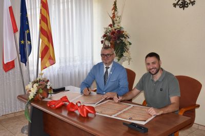 Umowa o przyjaźni między Gminą Ozimek a Gminą Artés